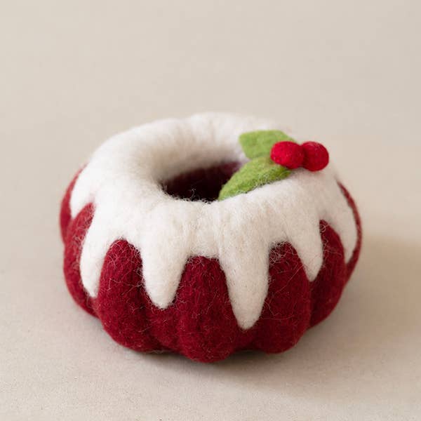 Holiday Bundt Cake Wool Pet Toy
