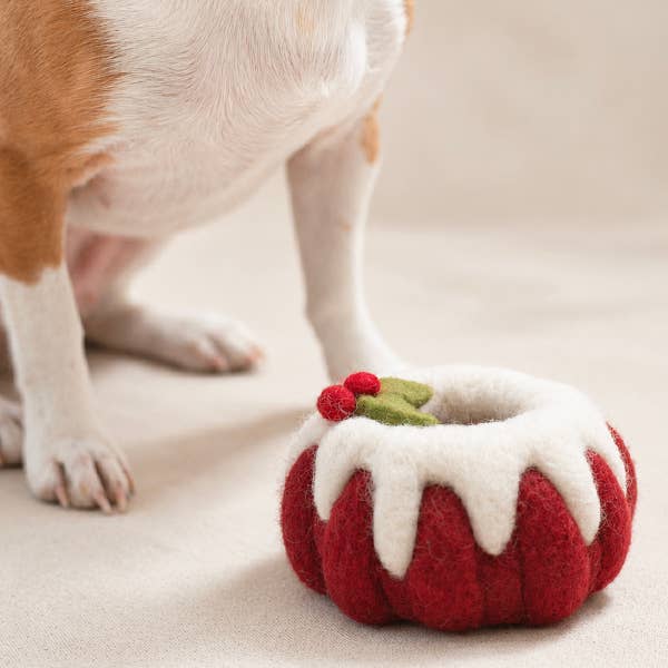 Holiday Bundt Cake Wool Pet Toy