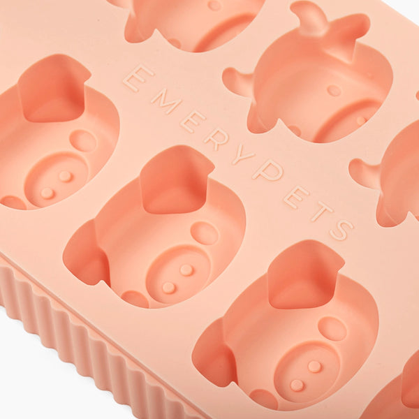 Pet Pawcuterie Accessory | Emery Pets Pig + Cow Treat Mold