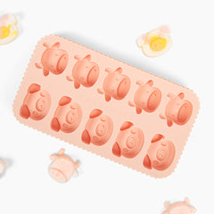 Pet Pawcuterie Accessory | Emery Pets Pig + Cow Treat Mold