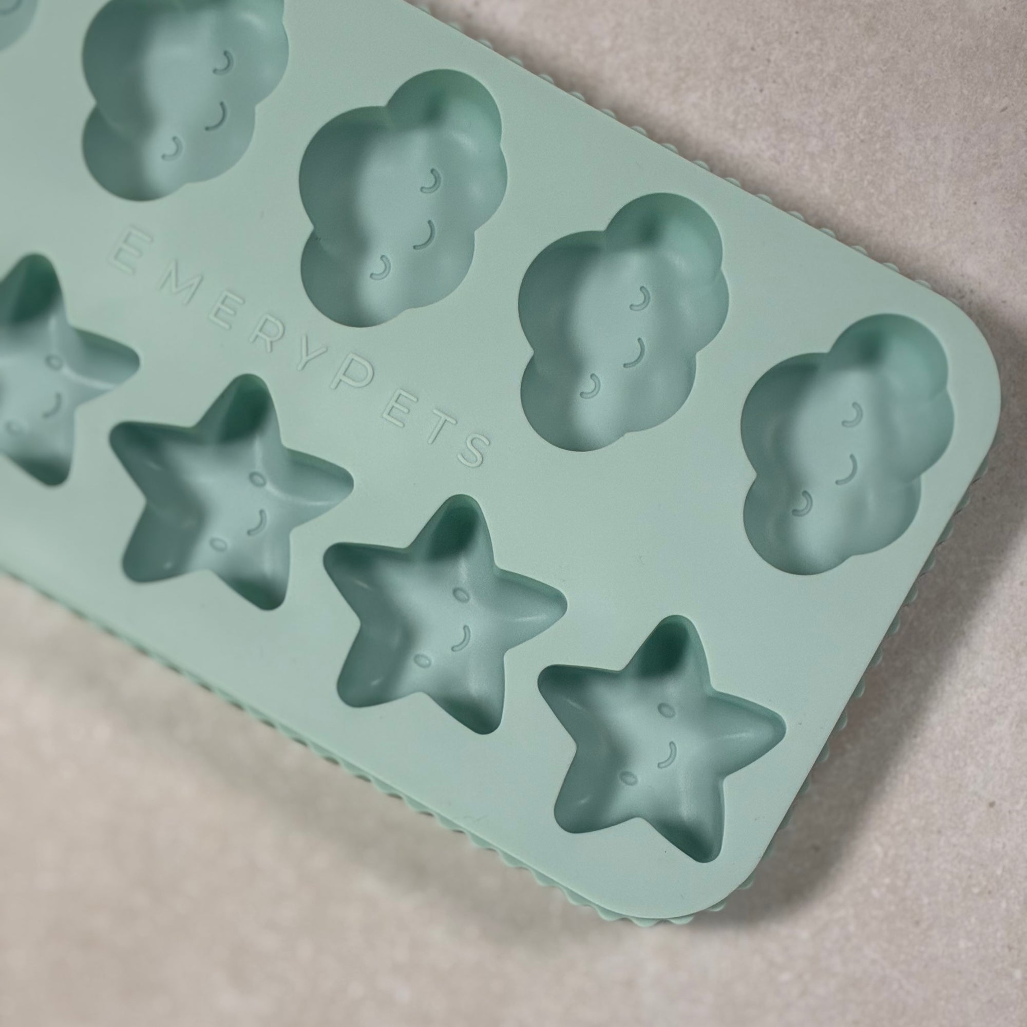 Pet Pawcuterie Accessory | Emery Pets Star + Cloud Treat Mold