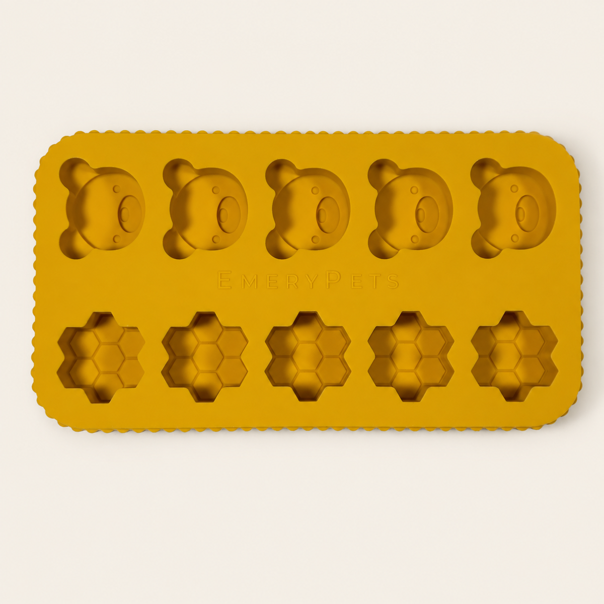 Pet Pawcuterie Accessory | Emery Pets Bear + Honey Treat Mold